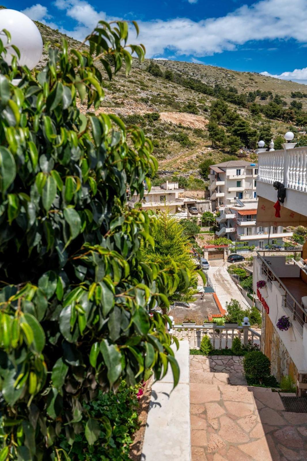Vila Basho Sarandë Eksteriør billede